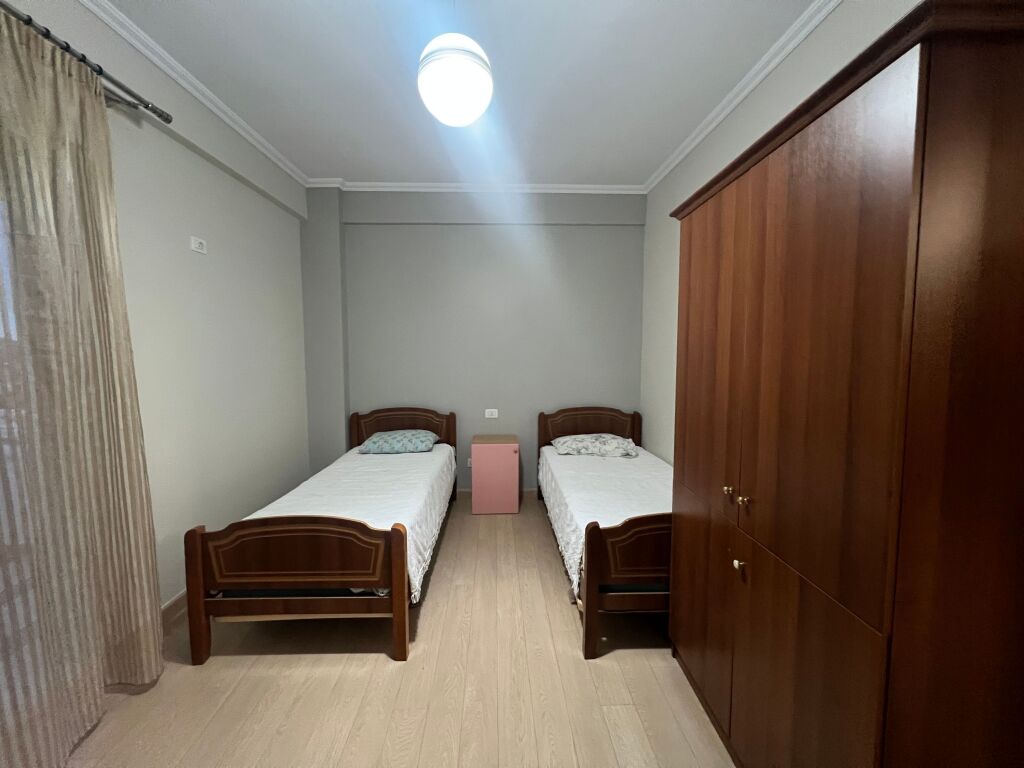 JEPET ME QERA APARTAMENT 2+1+2 LINZE ( RR. SOTIRAQ CACI)
