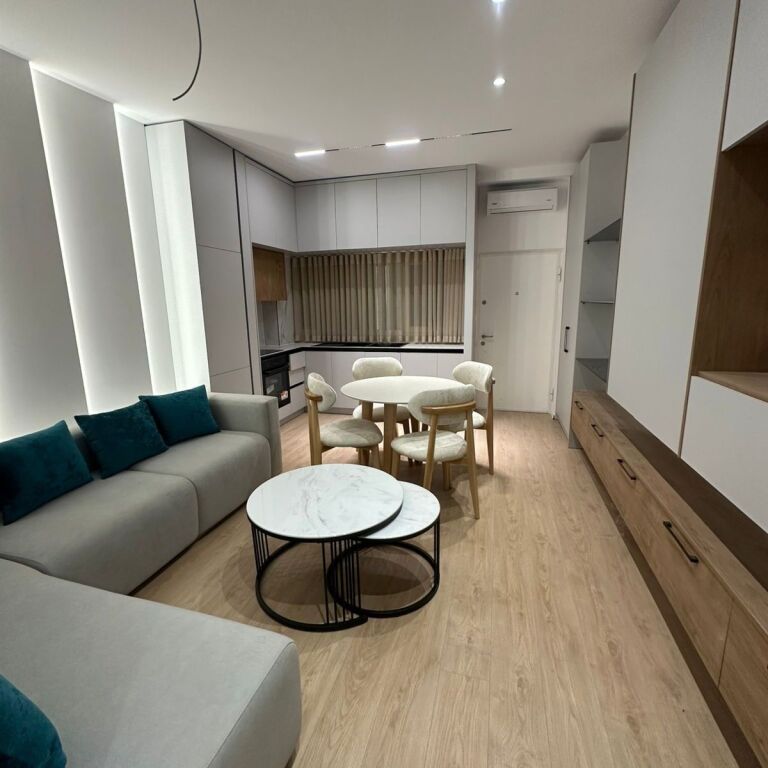 🏡 Jepet me Qira Apartament 1+1 – Bulevardi Zogu I, Qendër ✨