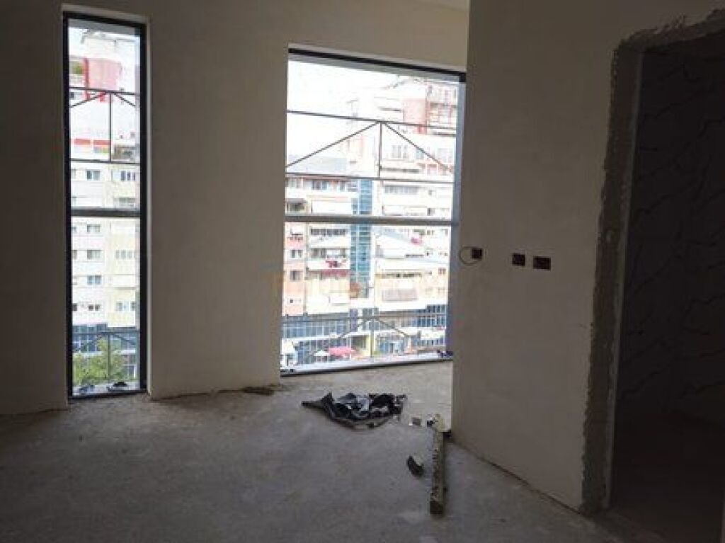 SHITET APARTAMENT 2+1,FUSHA E AVIACIONIT