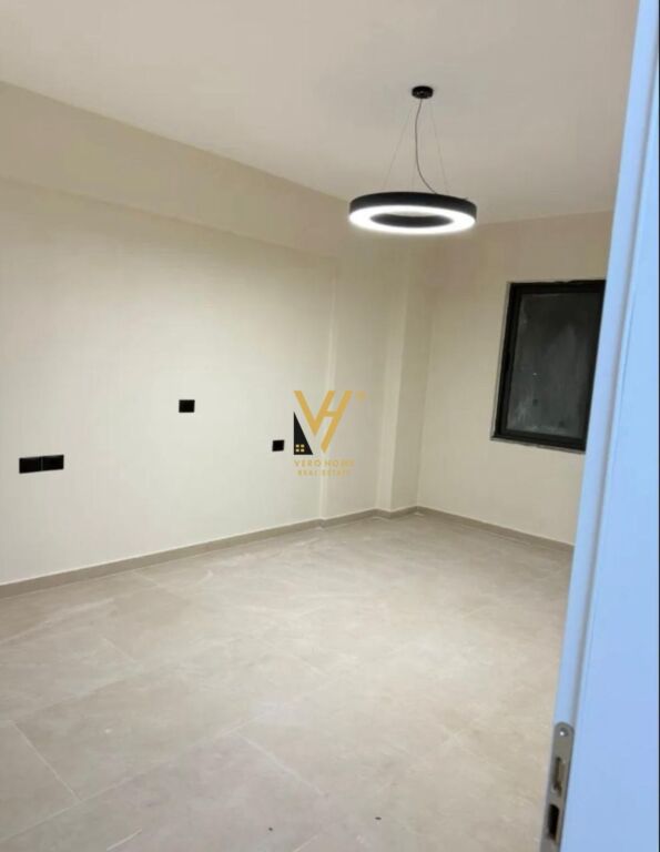 AFFITTASI APPARTAMENTO 2+1 PRESSO KRISTAL CENTER 750 EURO
