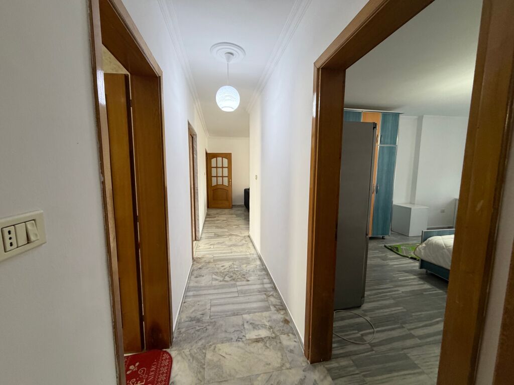 2+1, arredato a Laprake di fronte all'Hotel Relaks, 550 euro