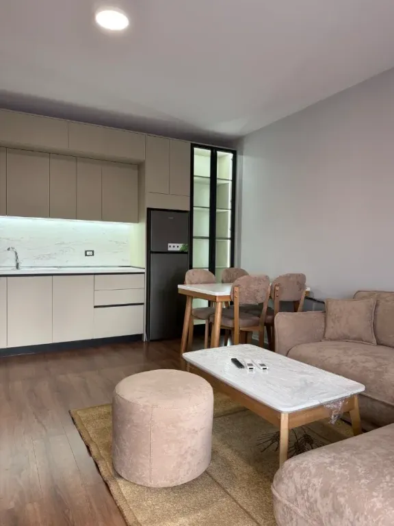 Jepet super apartament 1+1 me qera tek Bulevardi Ri