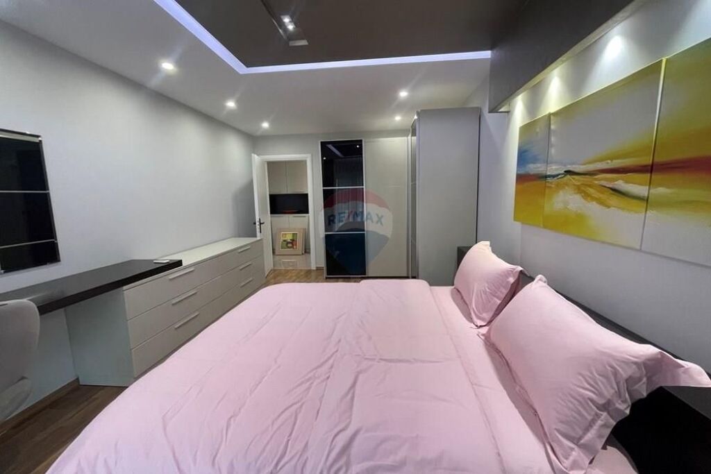 Apartment 2+1 for rent near the American Embassy!
