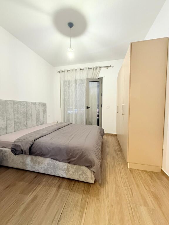APPARTAMENTO 2+1 CON PARCHEGGIO IN AFFITTO A DELIJORGJI