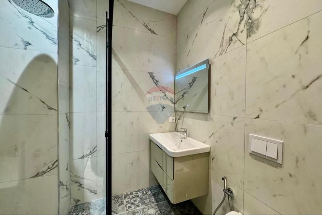 Apartment 1+1 for rent at Myslym Shyri