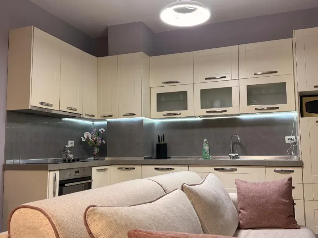 Jepet apartament 1+1 me qera ne rr Jordan Misja