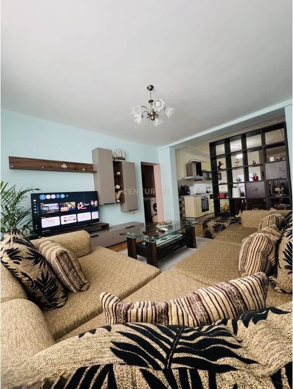 JEPET ME QERA APARTAMENT 1+1 NE ZEMER TE TIRANES