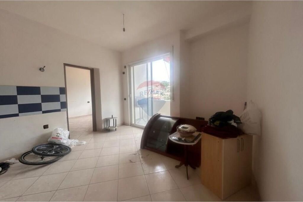 🏡 Appartamento 1+1 in Vendita – Liceo Ali Demi, Vlorë