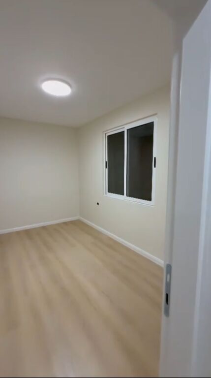 🏡 Apartament 3+1 për shitje – Kodra e Diellit (Rr. Rrapo Hekali)
