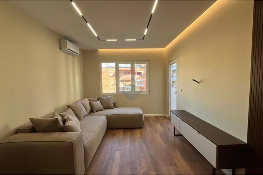 Apartment 1+1 for sale on Mine Peza Street!
