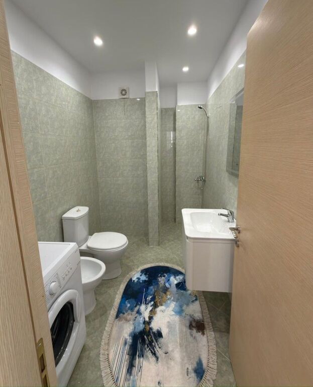 📌Shitet Apartament 1+1 në Astir (te rrethi)