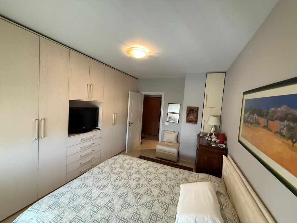 📣 SHITET Apartament 2+1 📍 Ish Parku i Autobuzeve 🛣️ Rruga "Ndre Mjeda" ✨