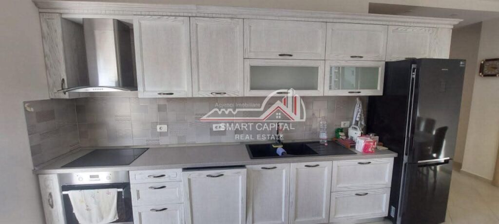 🏡 Appartamento 2+1+2 in affitto – Zona Cipajve, Vlorë!