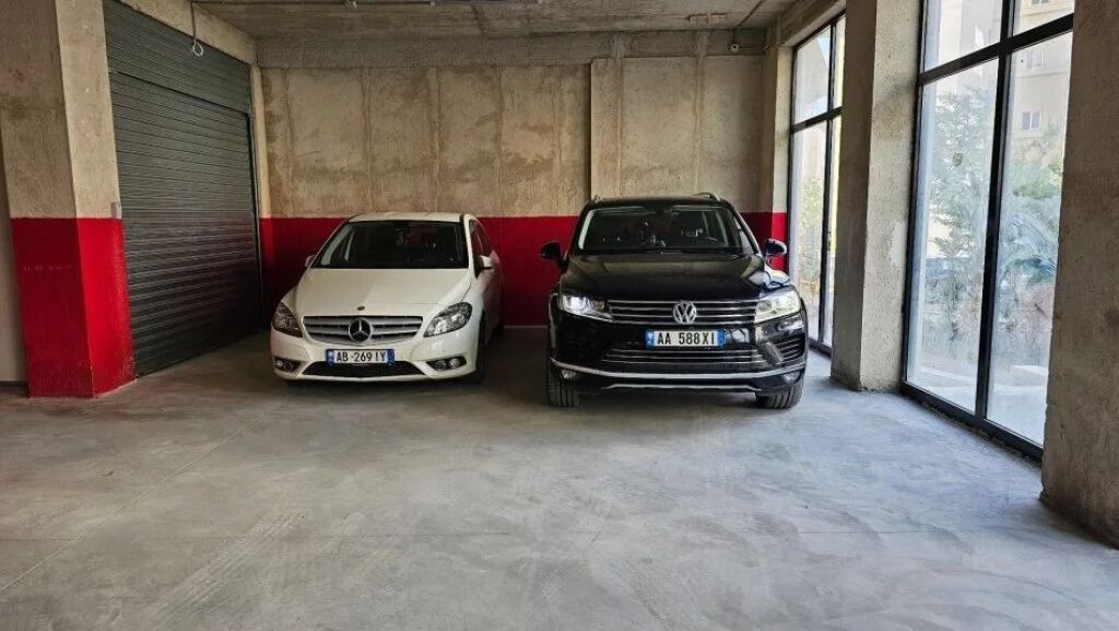 For sale, Parking Spot, Dry Lake, Tirana