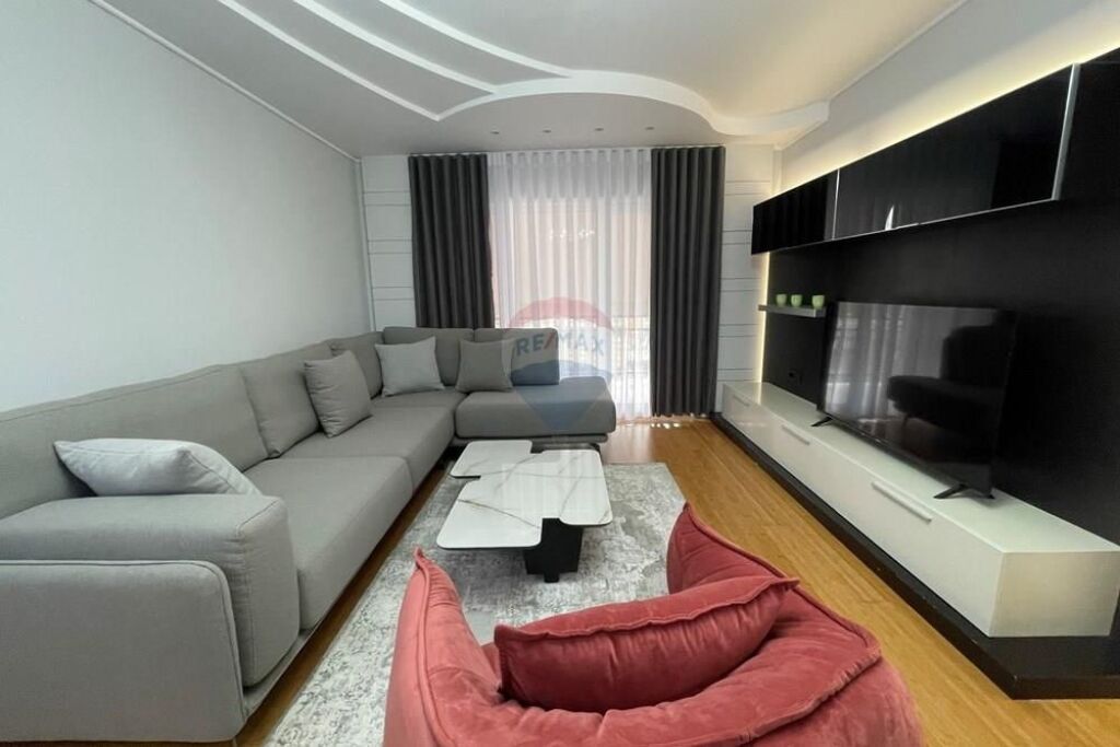 Apartment 2+1 for rent near the American Embassy!