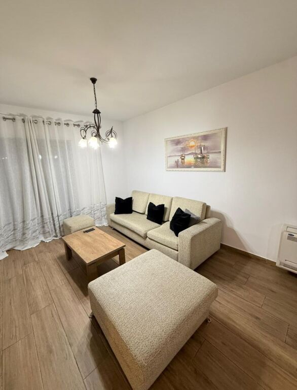 🏡 Affittasi appartamento 2+1+posto auto al Complesso Delijorgji