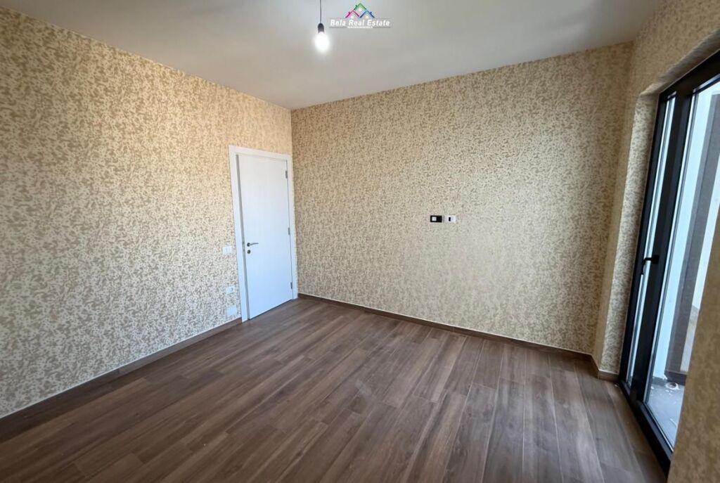 Zyre me Qera tek Farmacia 10 (ID BZ2693) Tirane