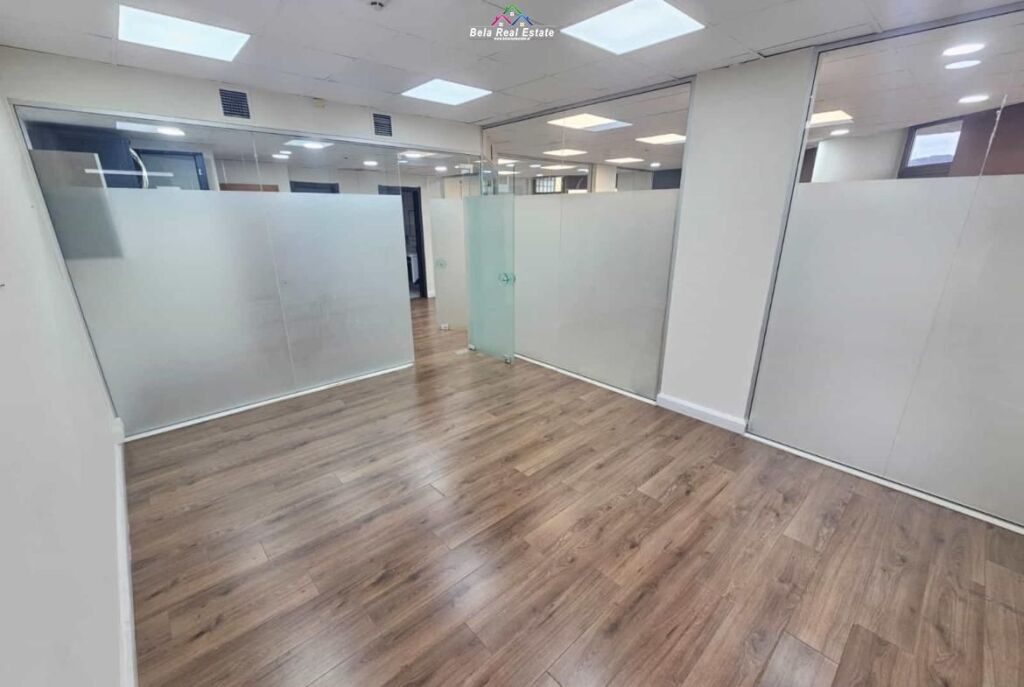 Zyre Me Qera Ne Bllok ( ID BZ2873) Tirane