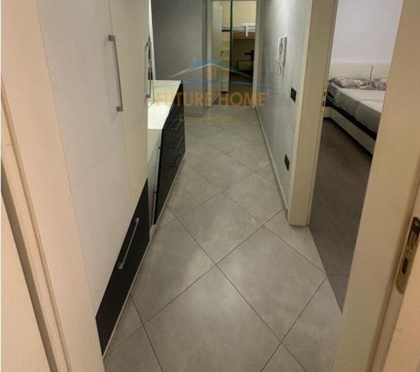 Affitto, Appartamento 2+1, Unaza e Re, Tirana.