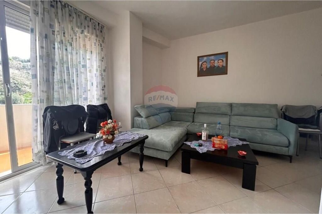 🏡 Apartament 1+1 për Shitje – Xhamia, Vlorë