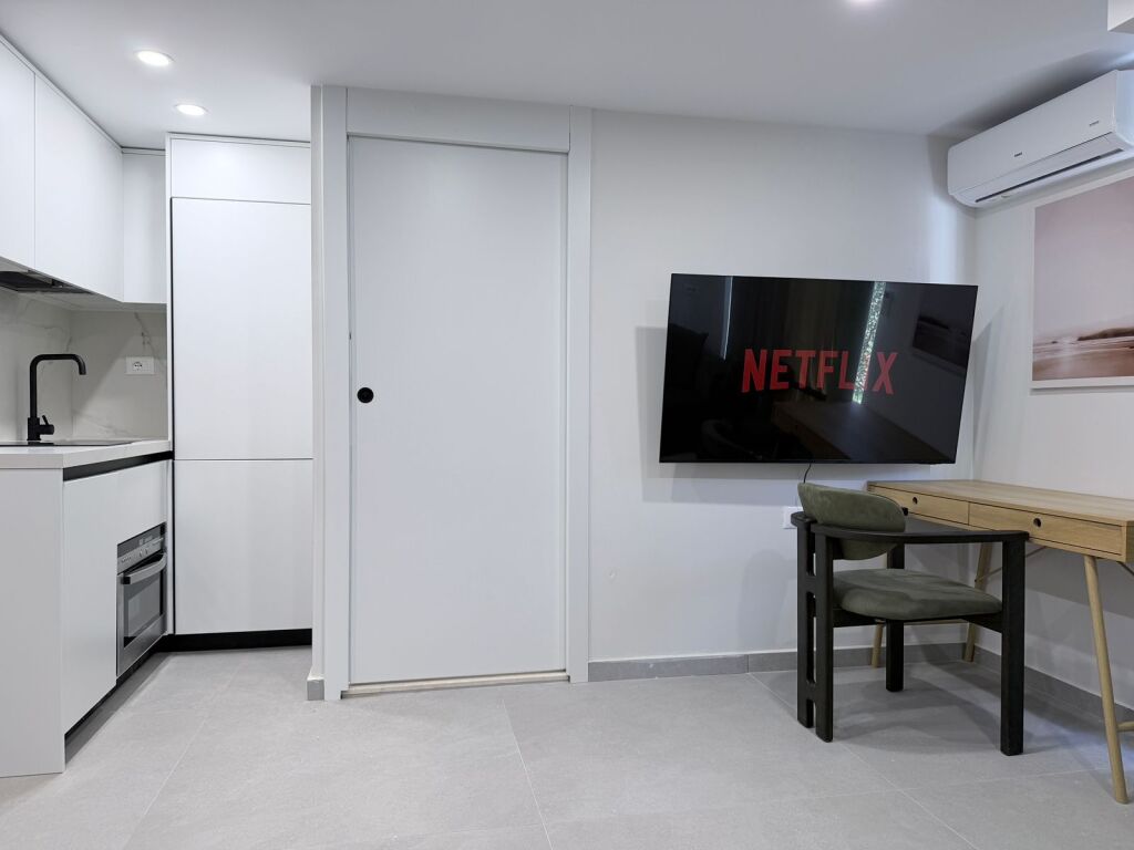 Studio apartment for rent, 5 Maji Area, 9-year School Kico Blushi