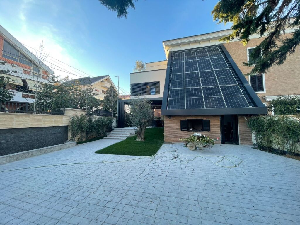 MODERN VILLA FOR RENT IN SELITË