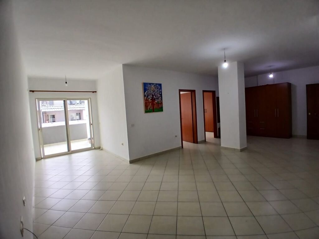 Apartament me qera 2+1 - 📍Yzberisht, prane Eco Market