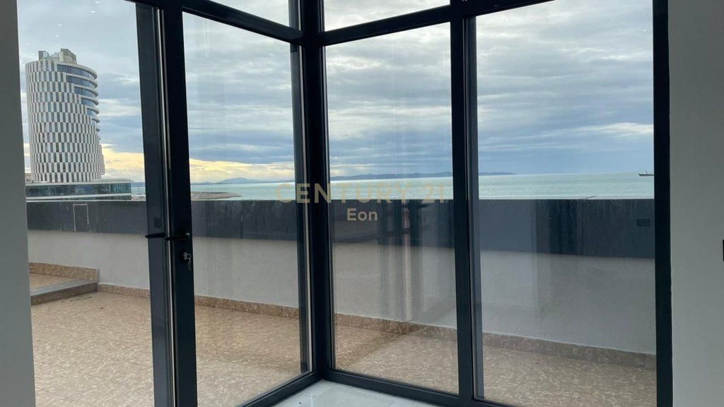 VENDESI SUPER APPARTAMENTO 2+1+2 CON VISTA MARE A VOLLGA, DURRES !!