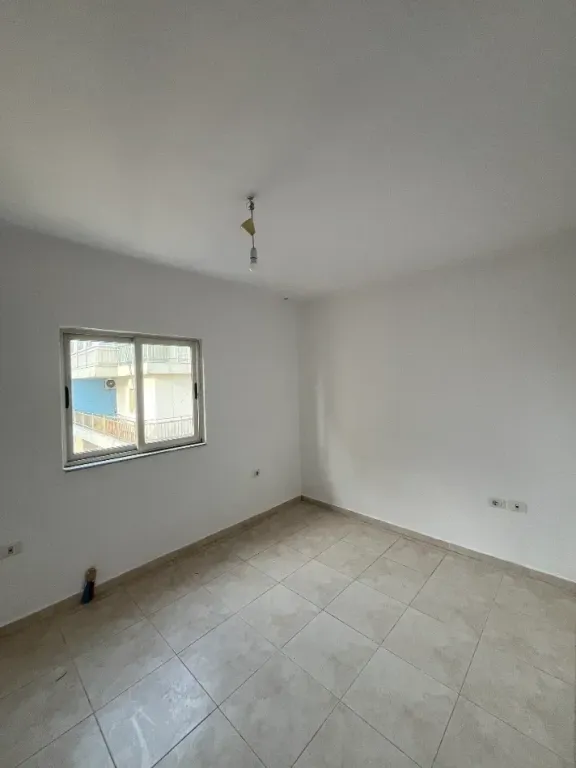 Affittasi appartamento 2+1+parcheggio presso l'ex Campo di Aviazione
