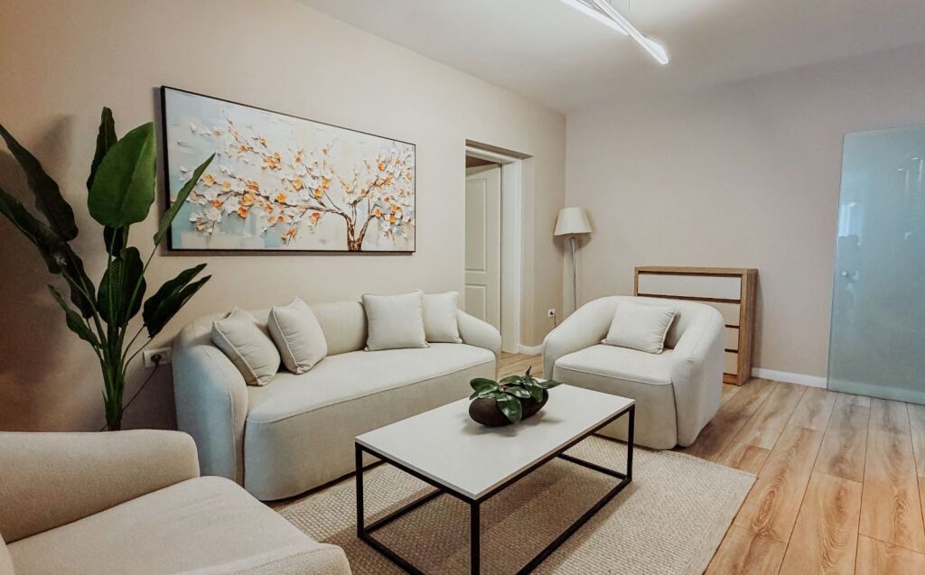 🏡 Appartamento in affitto 2+1 + guardaroba nel Centro (ramo di Myslym Shyri)
