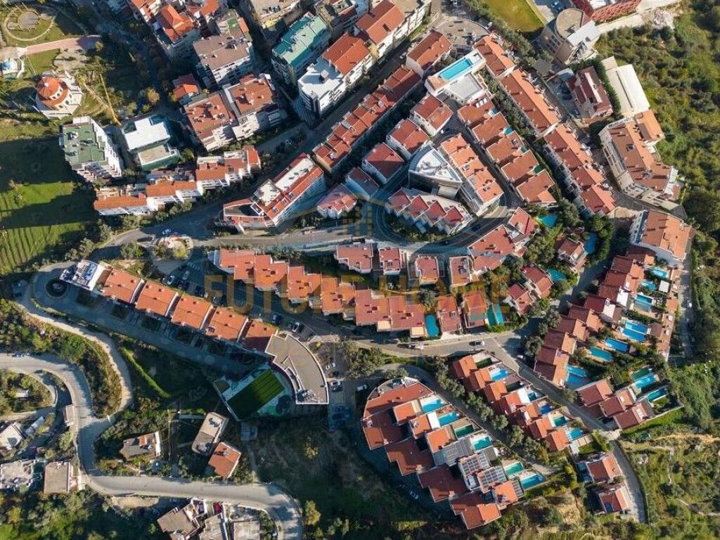 In vendita, Appartamento- Duplex 1+1, Residenza " Kodra e Diellit 1 ", Tirana.