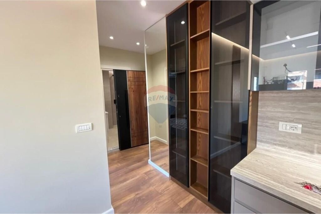 Apartament - Për Shitje - Rruga Mine Peza, Tiranë