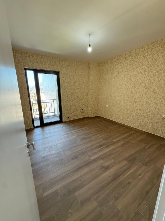 OFFICE FOR RENT 81 M2 DIBRA STREET 500 EURO FH-64725