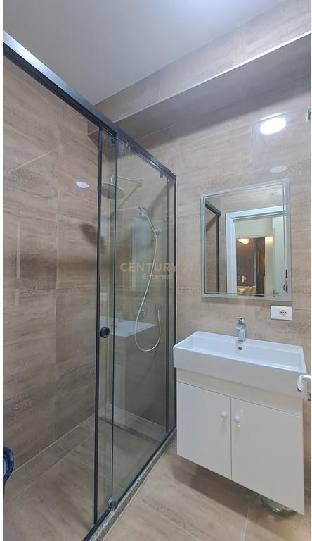 AFFITTASI APPARTAMENTO LUSSUOSO 2+1+2 PRESSO GARDEN BUILDING