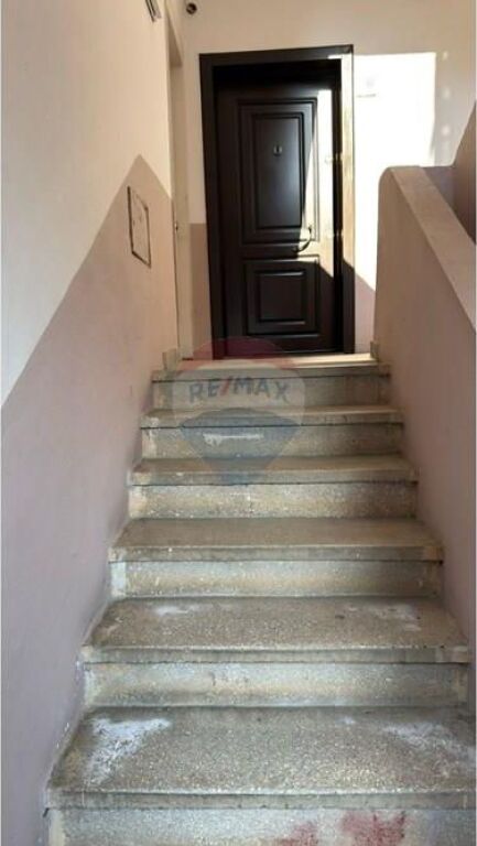 SHITET APARTAMENT 3+1 – RRUGA E KAVAJËS