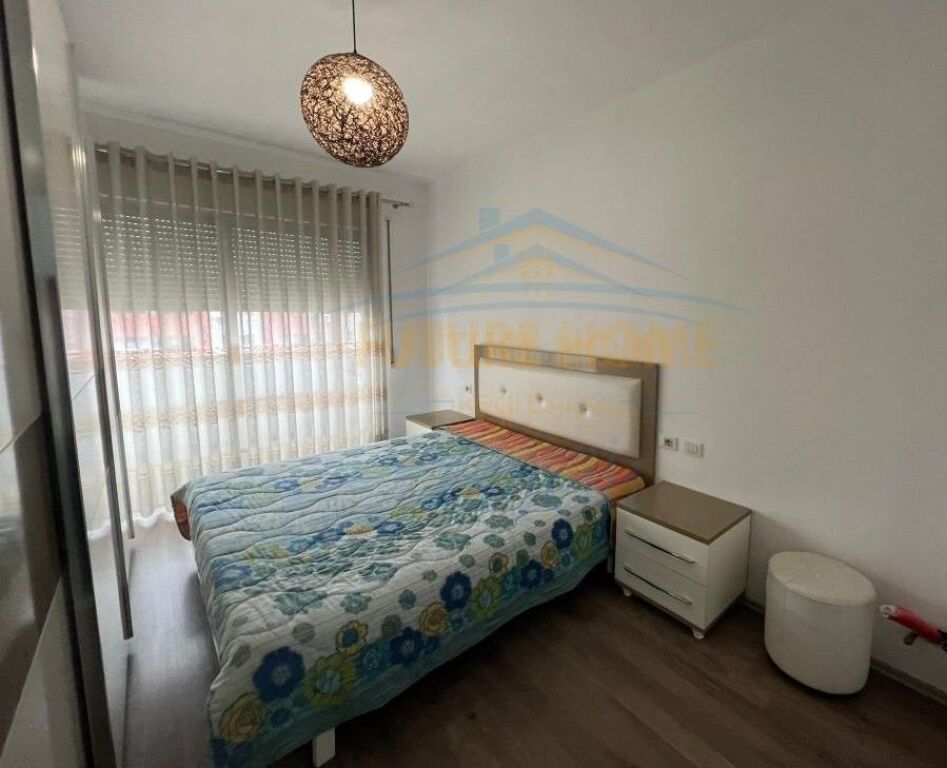 Shitet ,Apartament 2+1,Unaza E Re, Tirane.