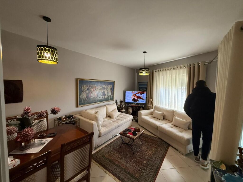 🏢 Shitet apartament 2+1  📍 Vendndodhja: Ish Parku, Rruga Ndre Mjeda💶 Çmimi: 175,000 €