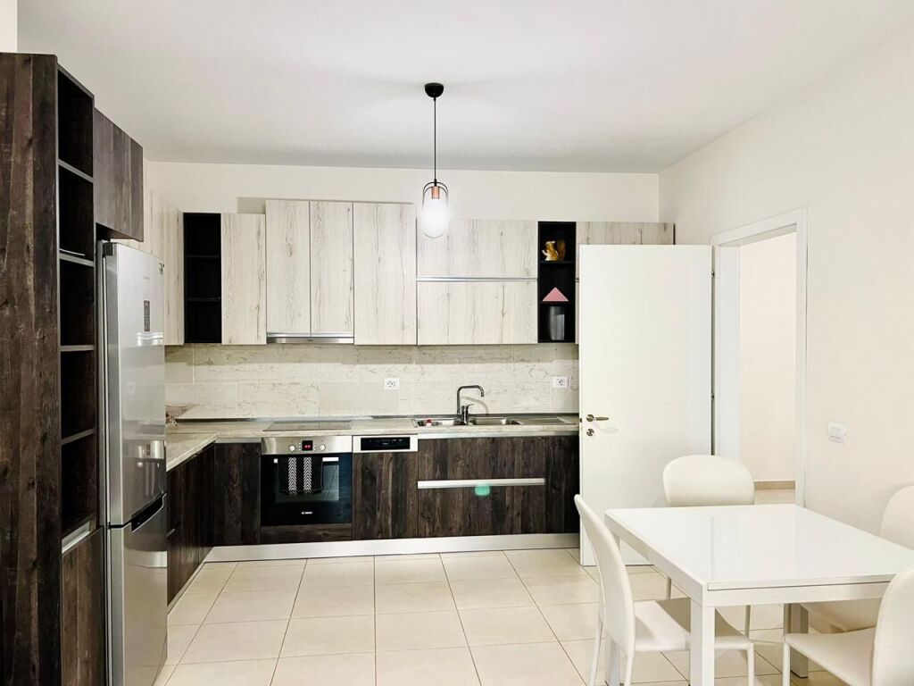 Apartament 2+1 + parkim Ne kinostudio