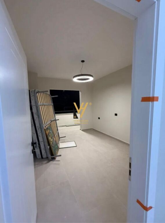 AFFITTASI APPARTAMENTO 2+1 PRESSO KRISTAL CENTER 750 EURO
