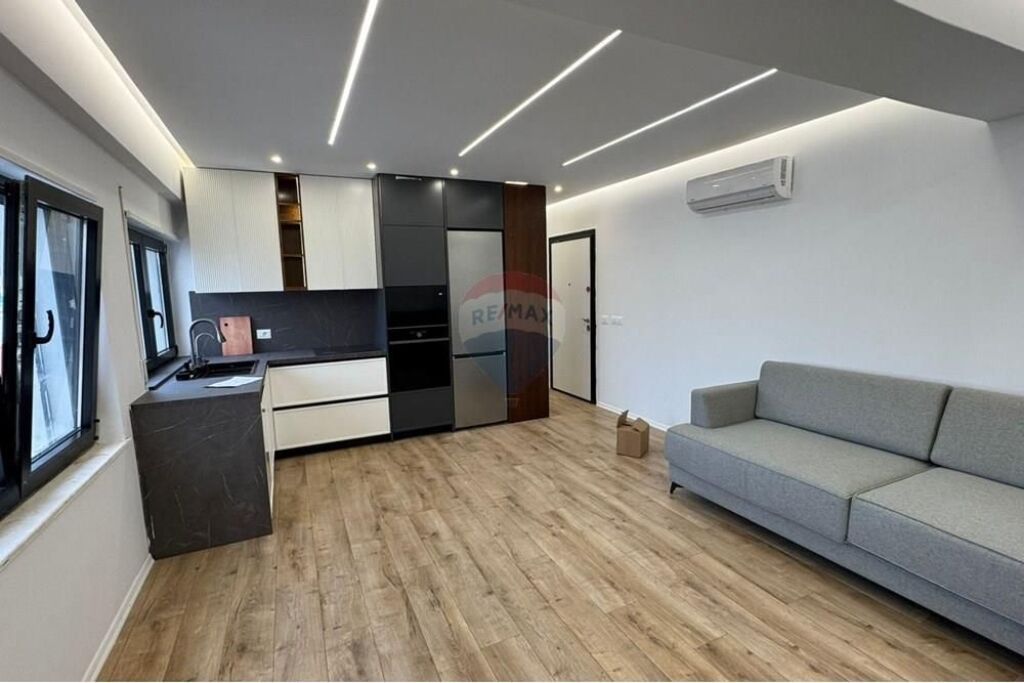 Apartament - Për Shitje - Kodra e Diellit 1, Tiranë