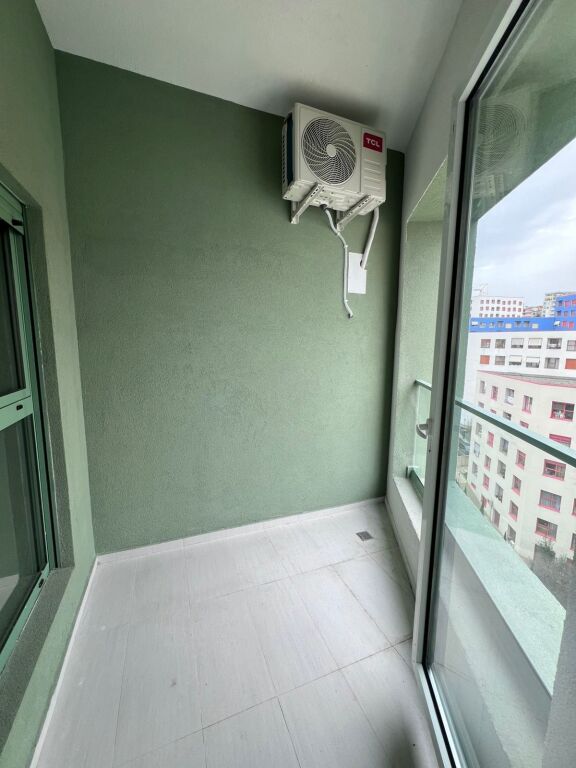 In affitto Appartamento 1+1 Vuoto, Residenza Kadiu edificio 4 ( Ali Dem ) 350 mila lek