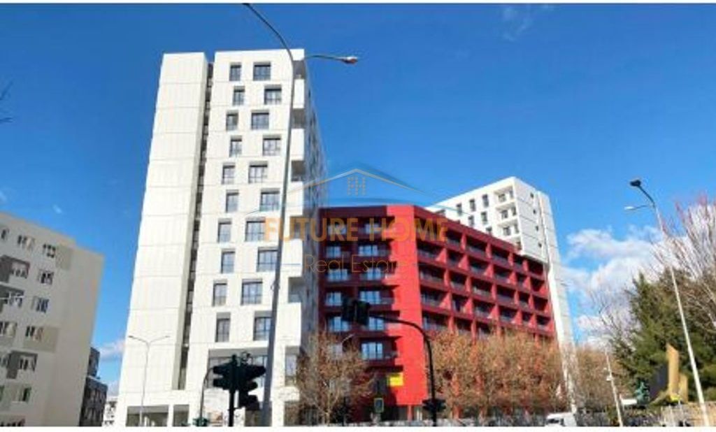 Shitet, Apartament 2+1+2, Kompleksi Arlis, Farmacia 10, Rruga e Dibres