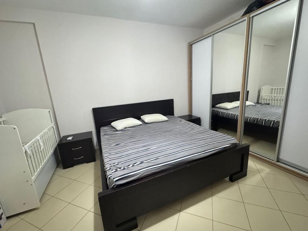 Shitet Apartament 2+1 në Yzberisht