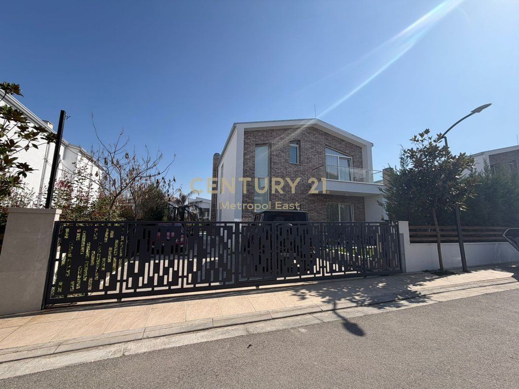 Luxurious villa for rent near Teg