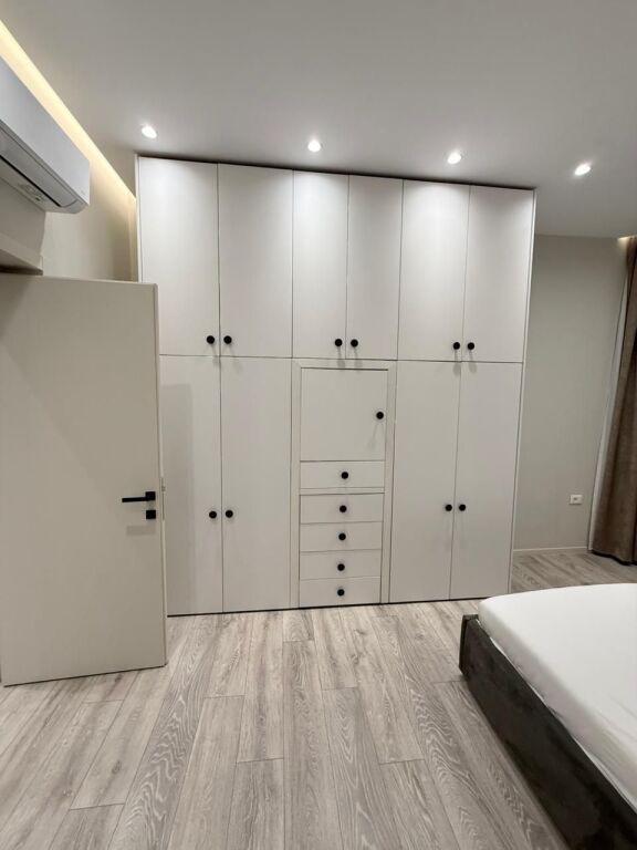 🏡 Super Vilë për Shitje – Liqeni i Thatë, Tiranë