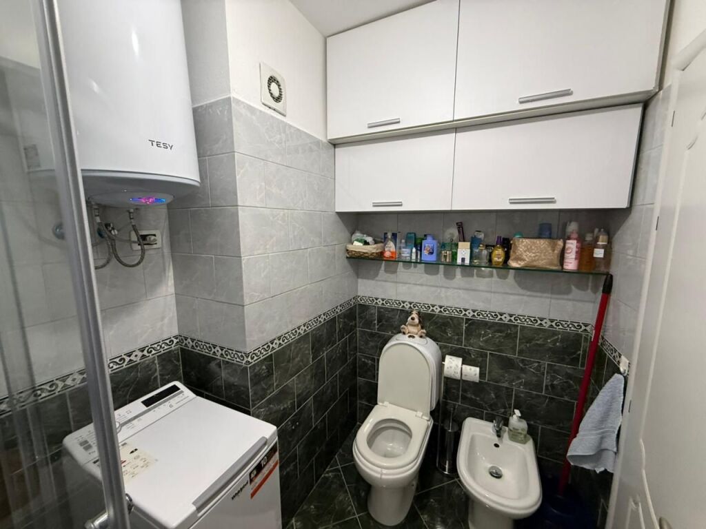 🏢 Shitet apartament 2+1  📍 Vendndodhja: Ish Parku, Rruga Ndre Mjeda💶 Çmimi: 175,000 €