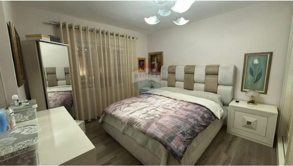 SHITET APARTAMENT 3+1 – RRUGA E KAVAJËS