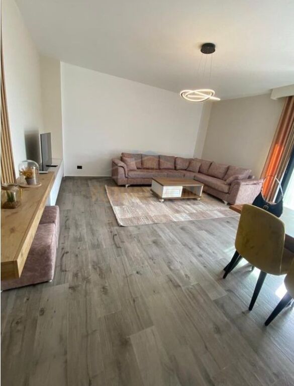 Affitto, Appartamento 1+1+Posto Auto, "Sofia Residence", Tirana