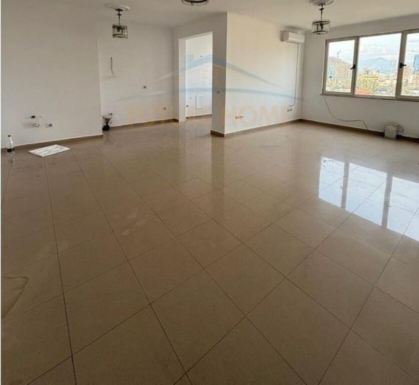 Affitto, Locale per ufficio, Via dei Kosovari, Tirana