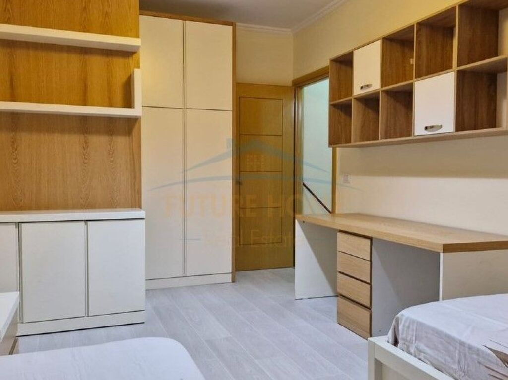 For sale, Apartment 3+1+2, Porcelan, Tirana